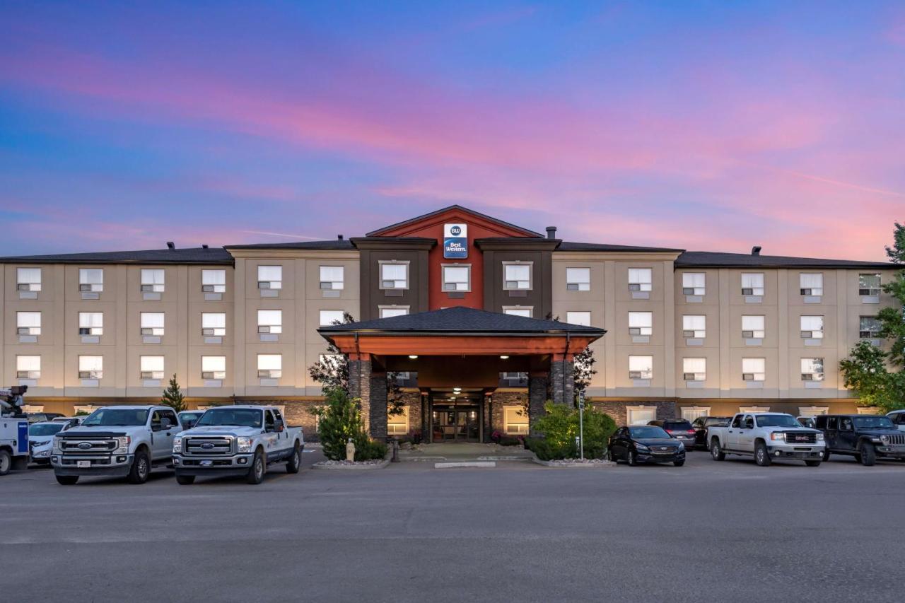 Best Western Bonnyville Inn & Suites Exterior photo